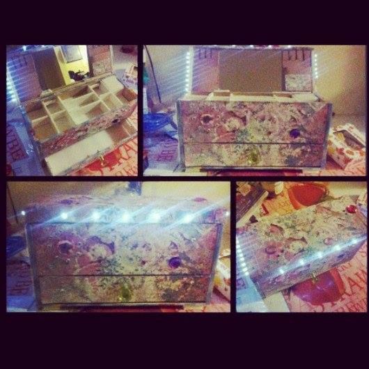 Light Up Musical Jewelry Box