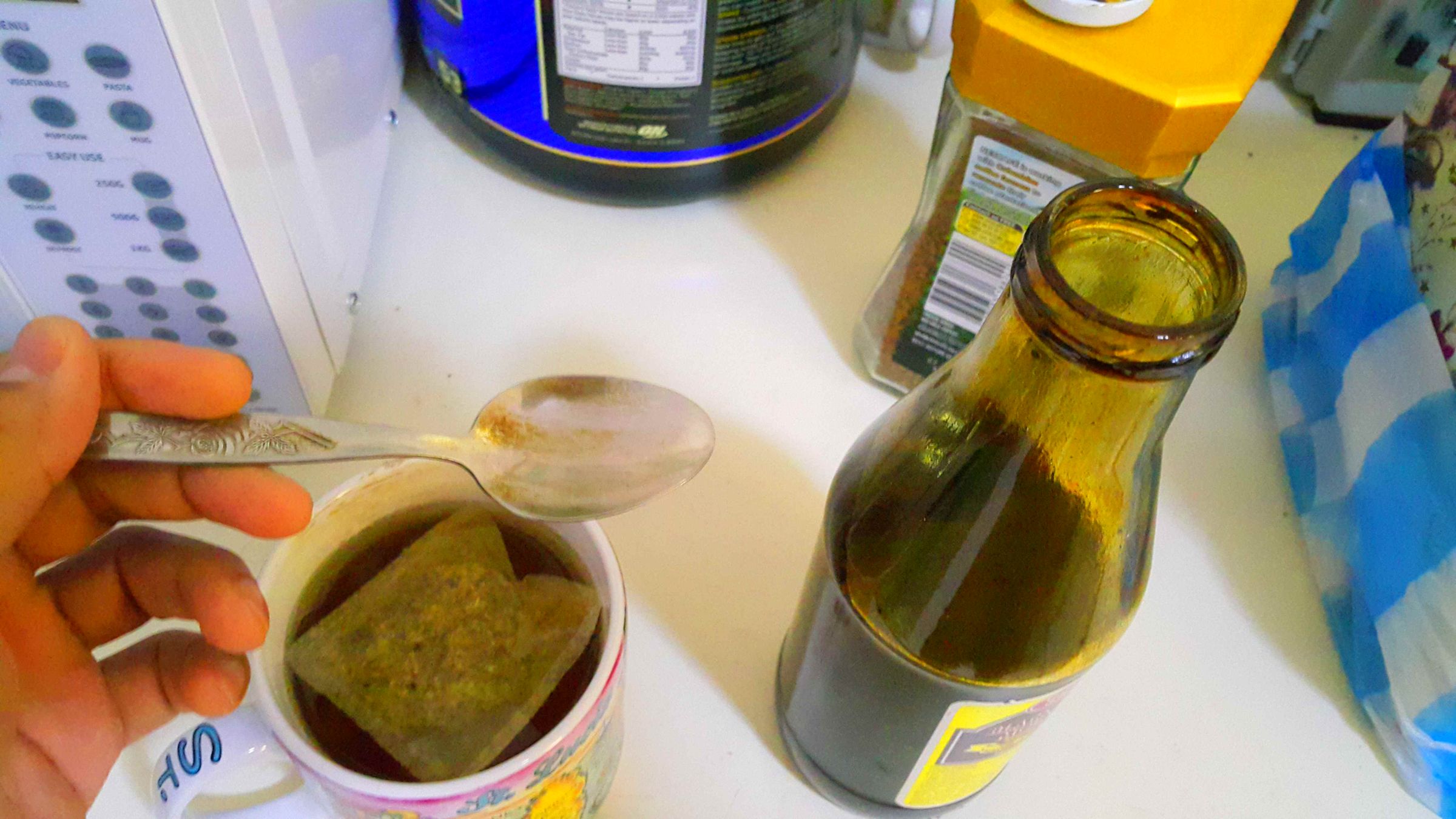 Tea With Molasses for Constipation. 4 Steps (with Pictures