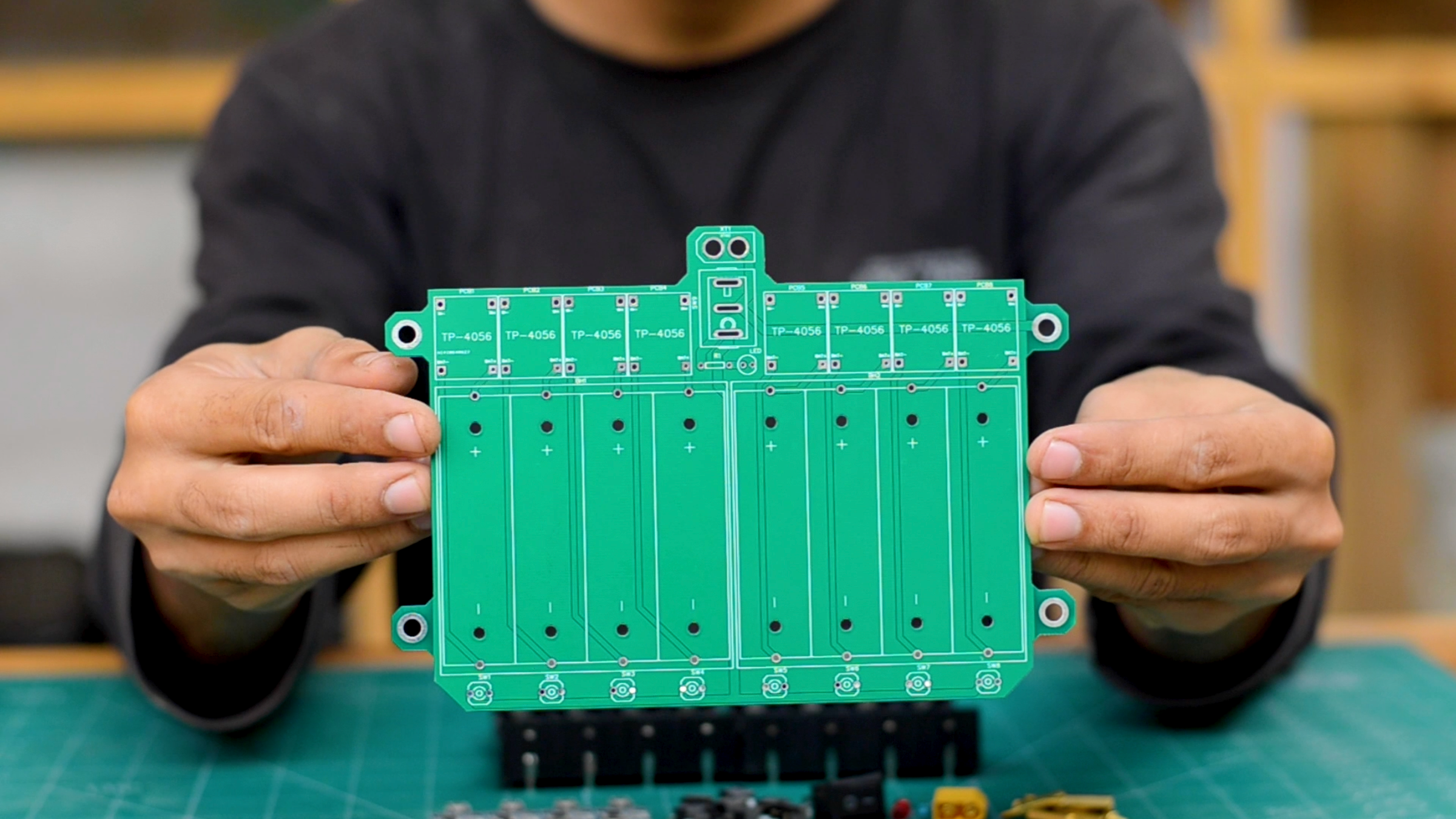 DIY 18650 Lithium Ion Cells Charging Grid : 7 Steps (with Pictures ...