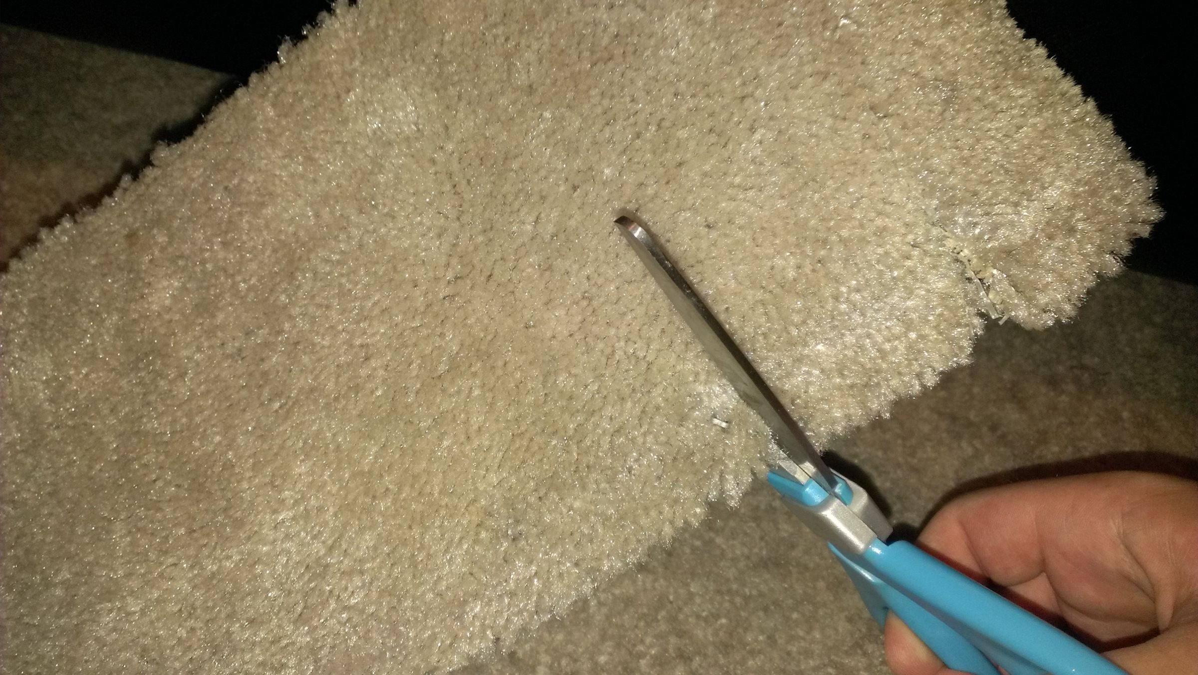 Making Small Stains / Burns / Holes in Carpet As If They Never Happened