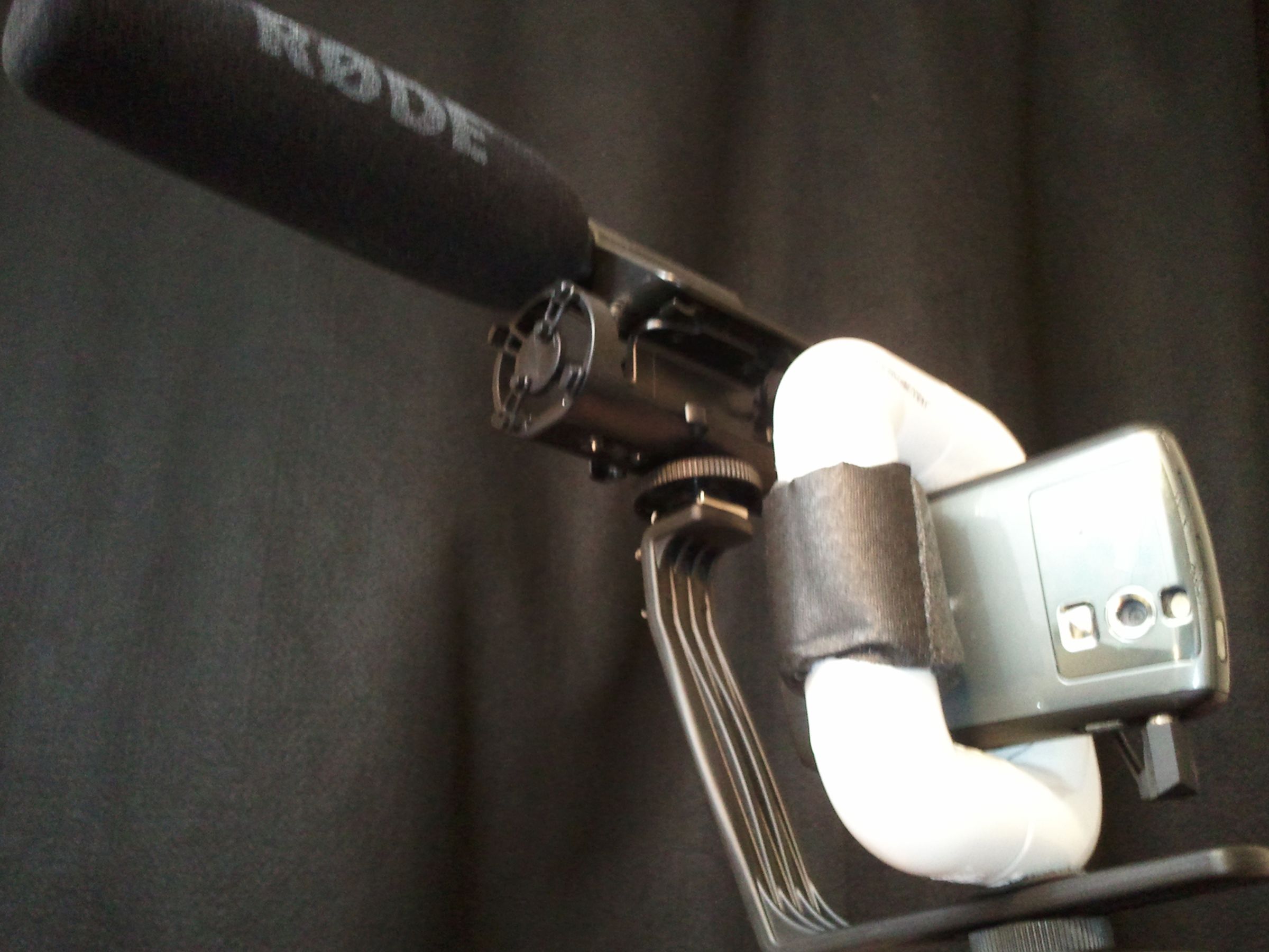 PVC Smart-Phone Tripod Dock