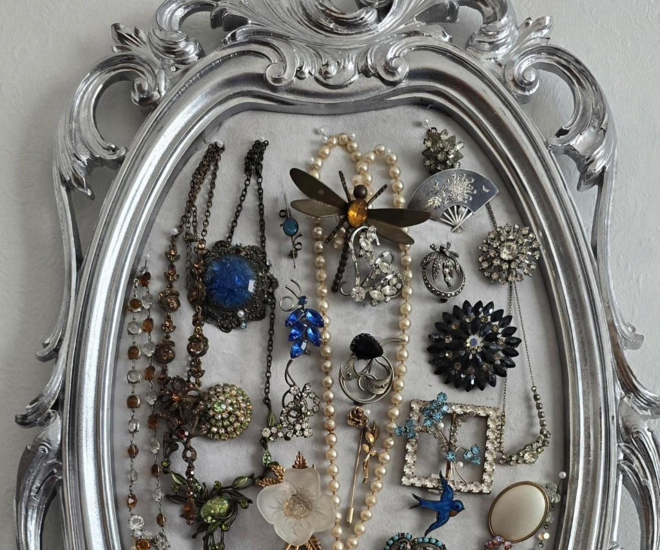 Upcycled Frame Jewellery Display