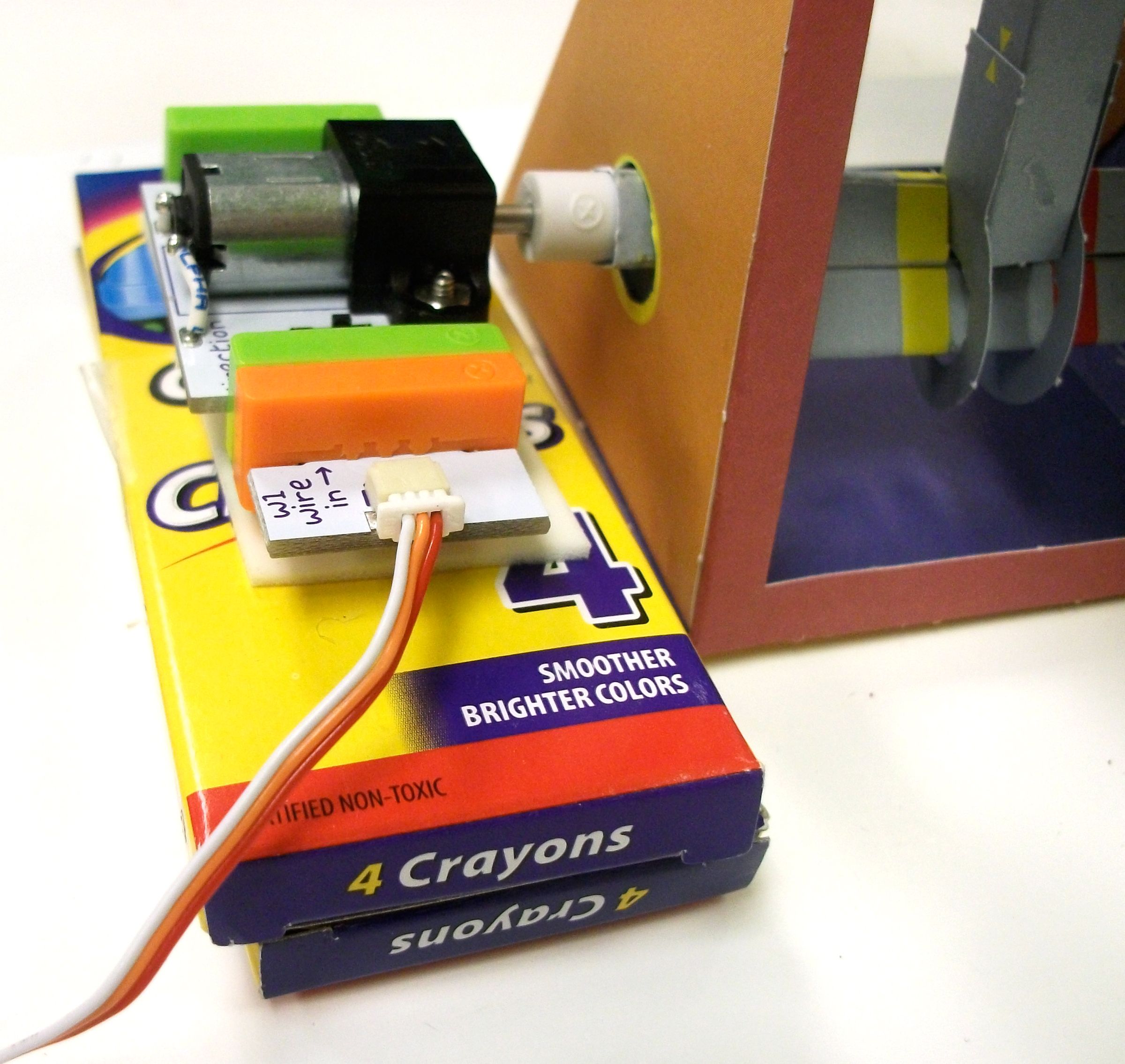 Papercraft Automata Race Game LittleBits Circuit : 7 Steps (with ...