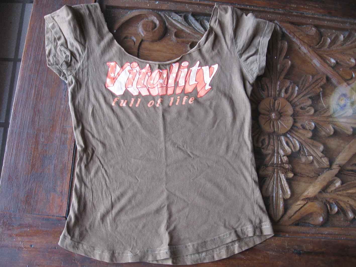 How to Rescue a Stinky T-shirt (Coping With Strong Body Odor)