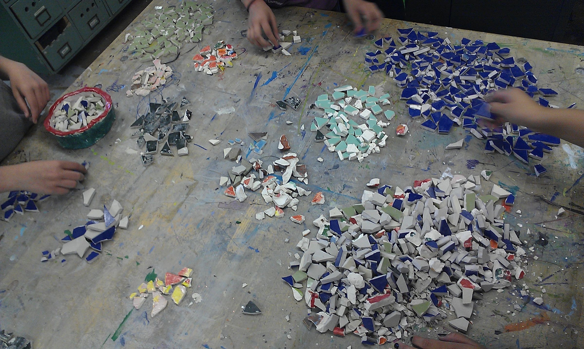 Recycle Ceramics Into Awesome Mosaic Stepping Stones 15 Steps Instructables