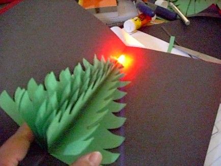 Pop Up LED Christmas Tree