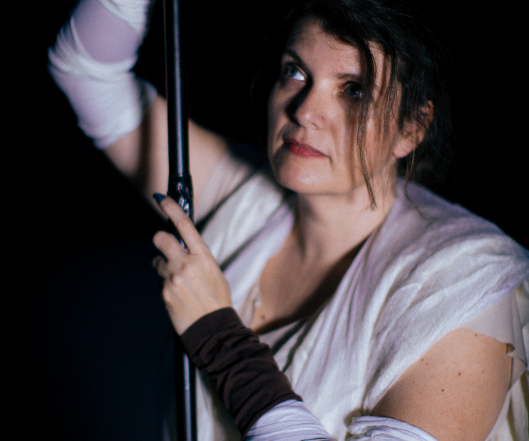 How to Make a No-Sew Rey From Star Wars Costume