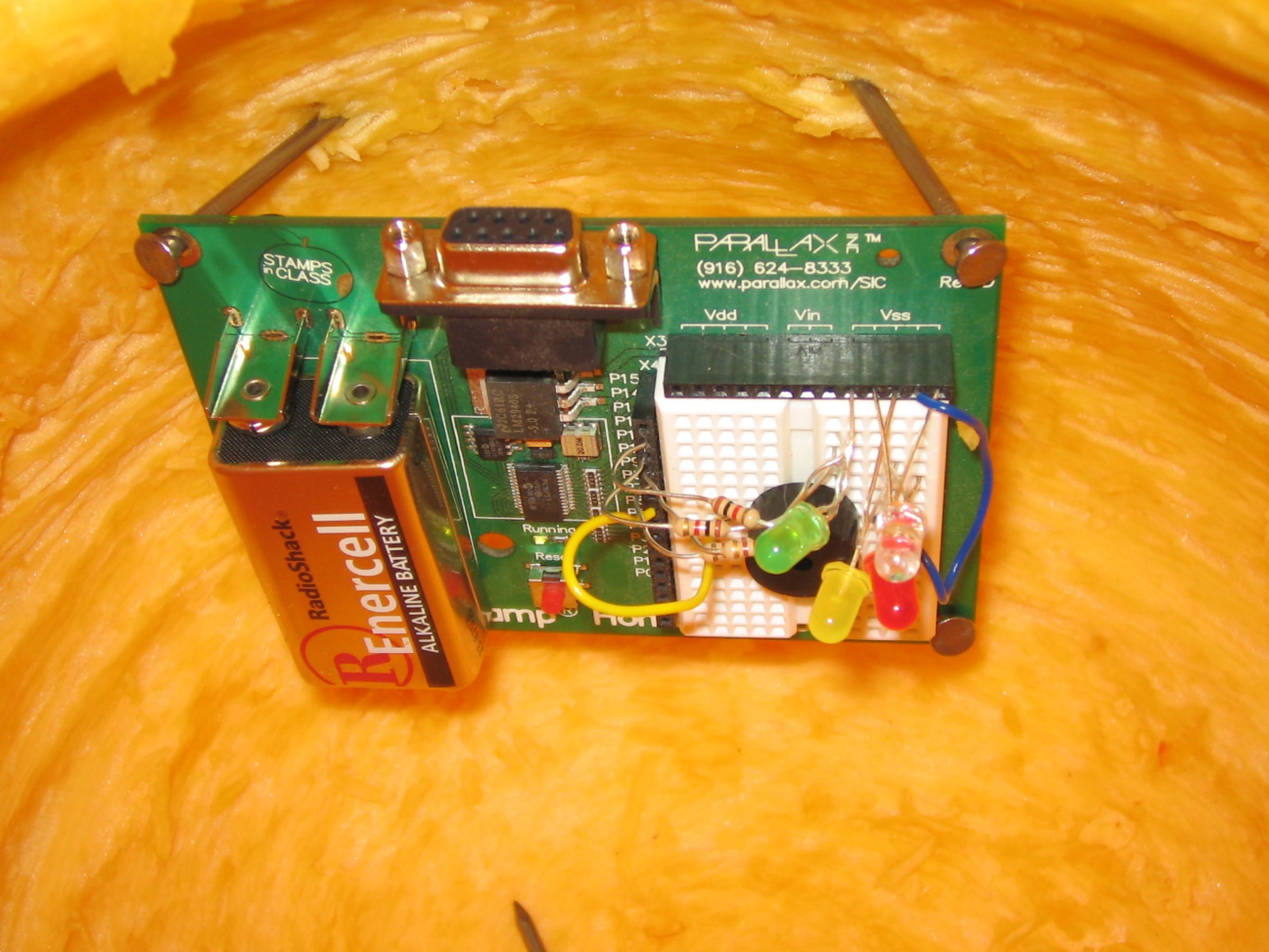 Song-following Led-flashing Hack-O-Lantern!