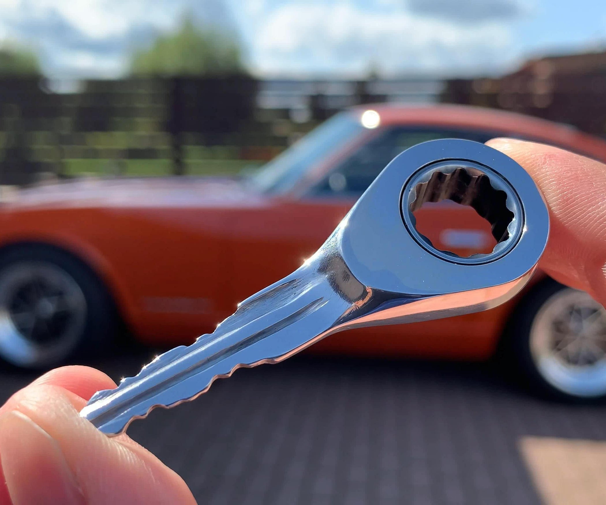 A Car Key Made From a Ratcheting Wrench 7 Steps (with Pictures