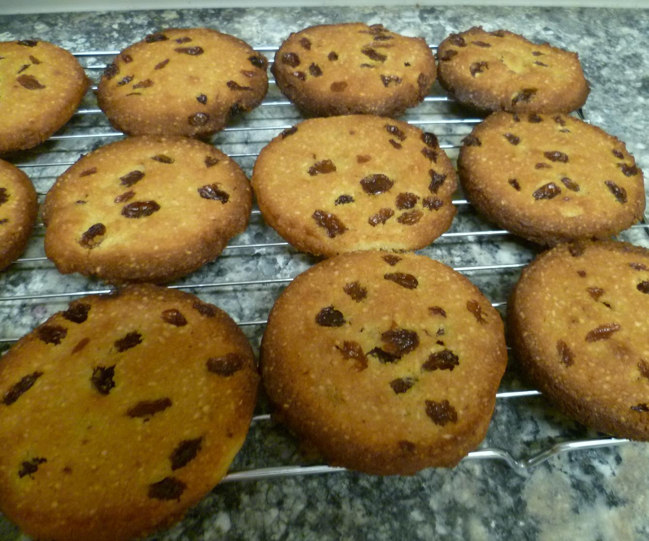 Keto and Diabetic Friendly, Awesome Almond and Sultana Butter Cookies