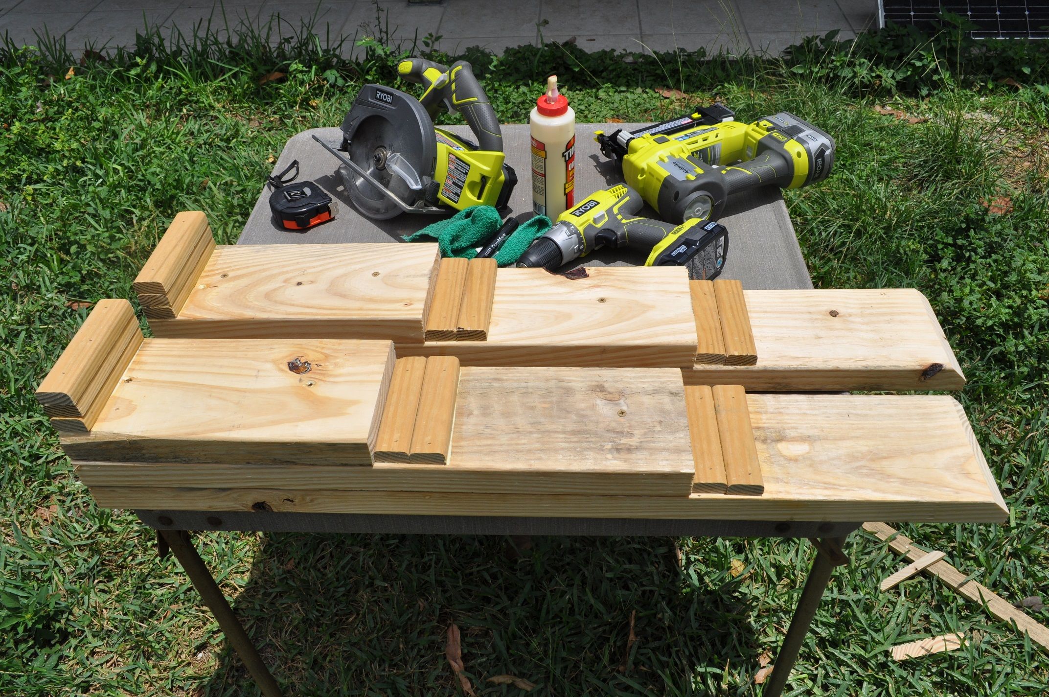 COMPACT CAR RAMPS FROM SCROUNGED WOOD 8 Steps (with Pictures