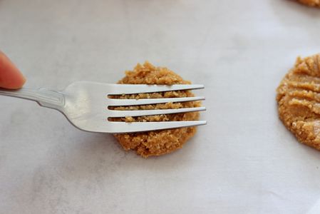 Oatmeal Maple Peanut Butter Cookies
