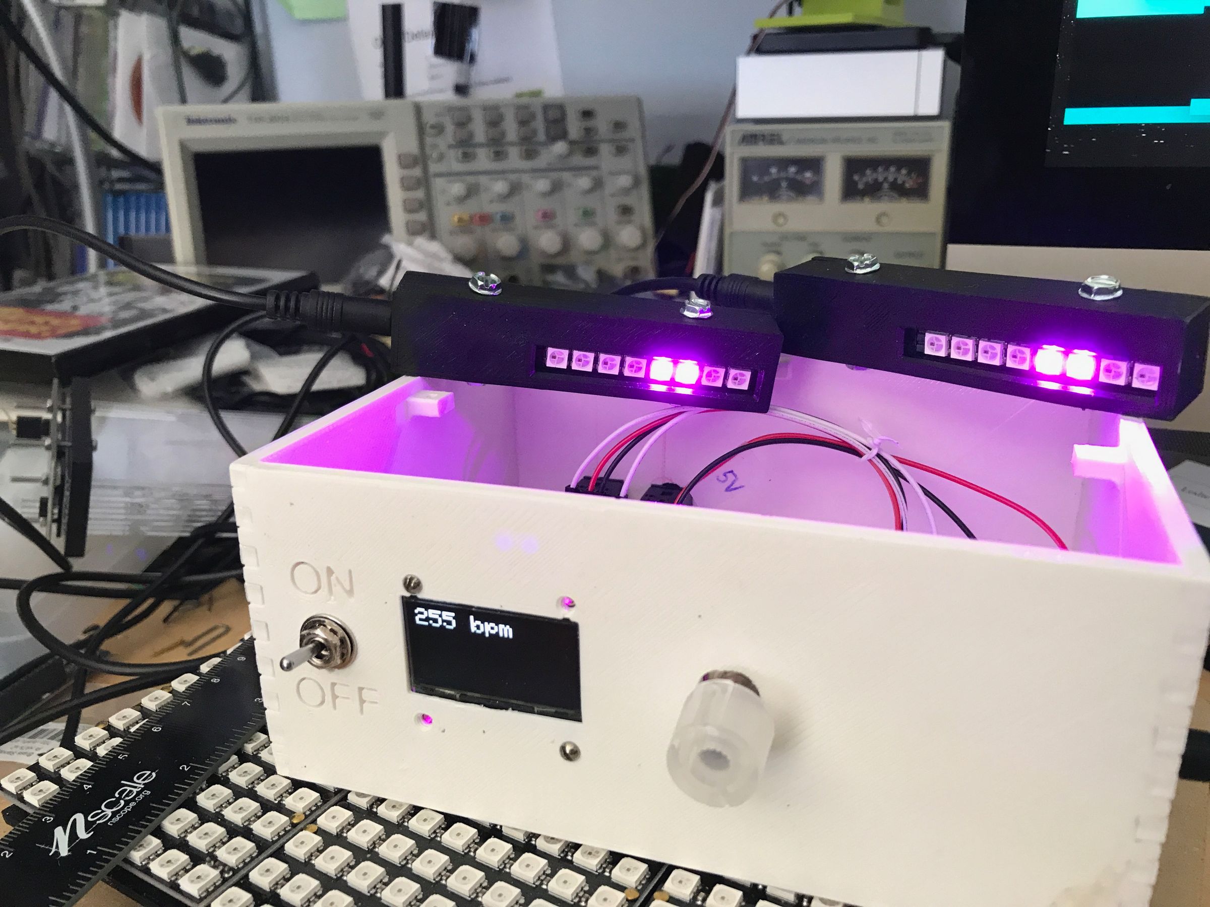 Visual Metronome for Drummers 8 Steps Instructables