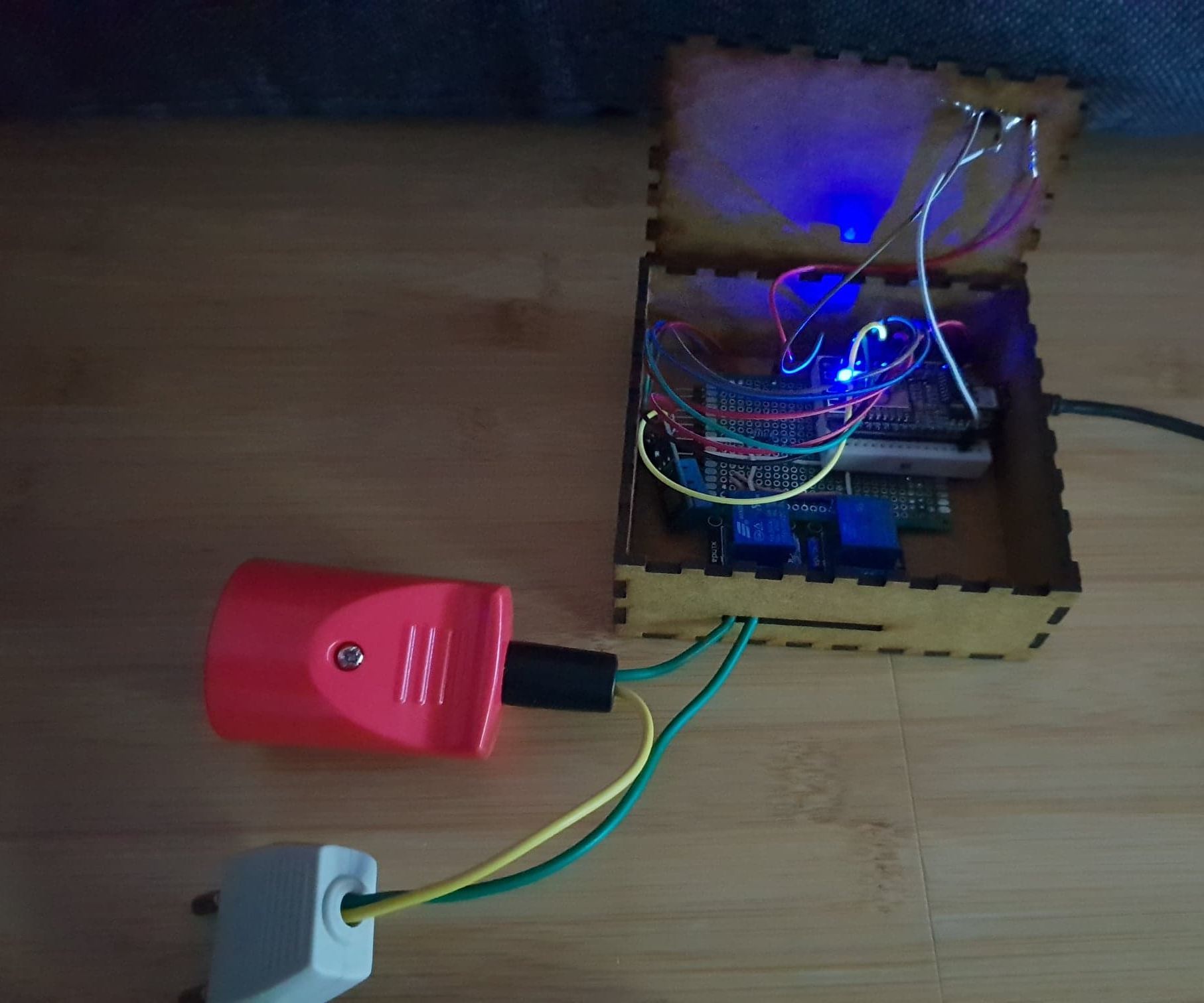 UCL-Embedded -Relay Communication Box