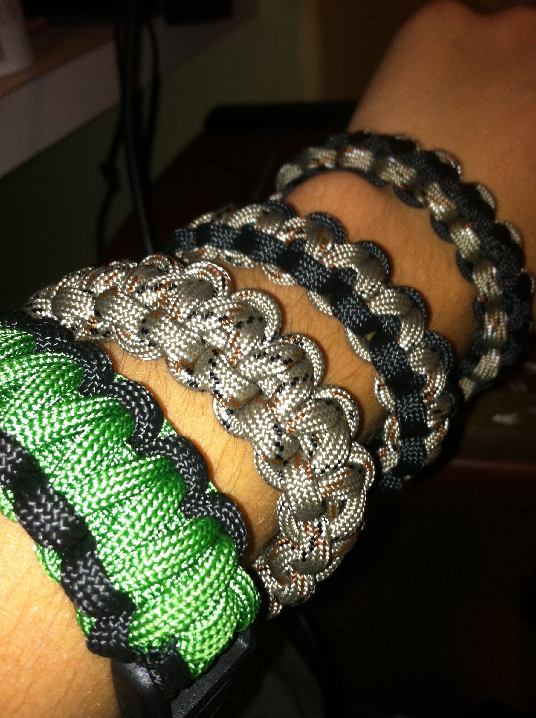 Paracord Bracelet W/Buckle