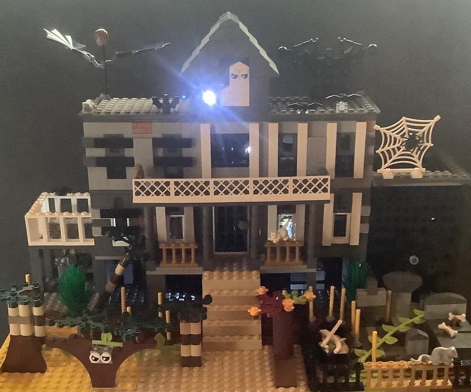 Haunted House Display 2020