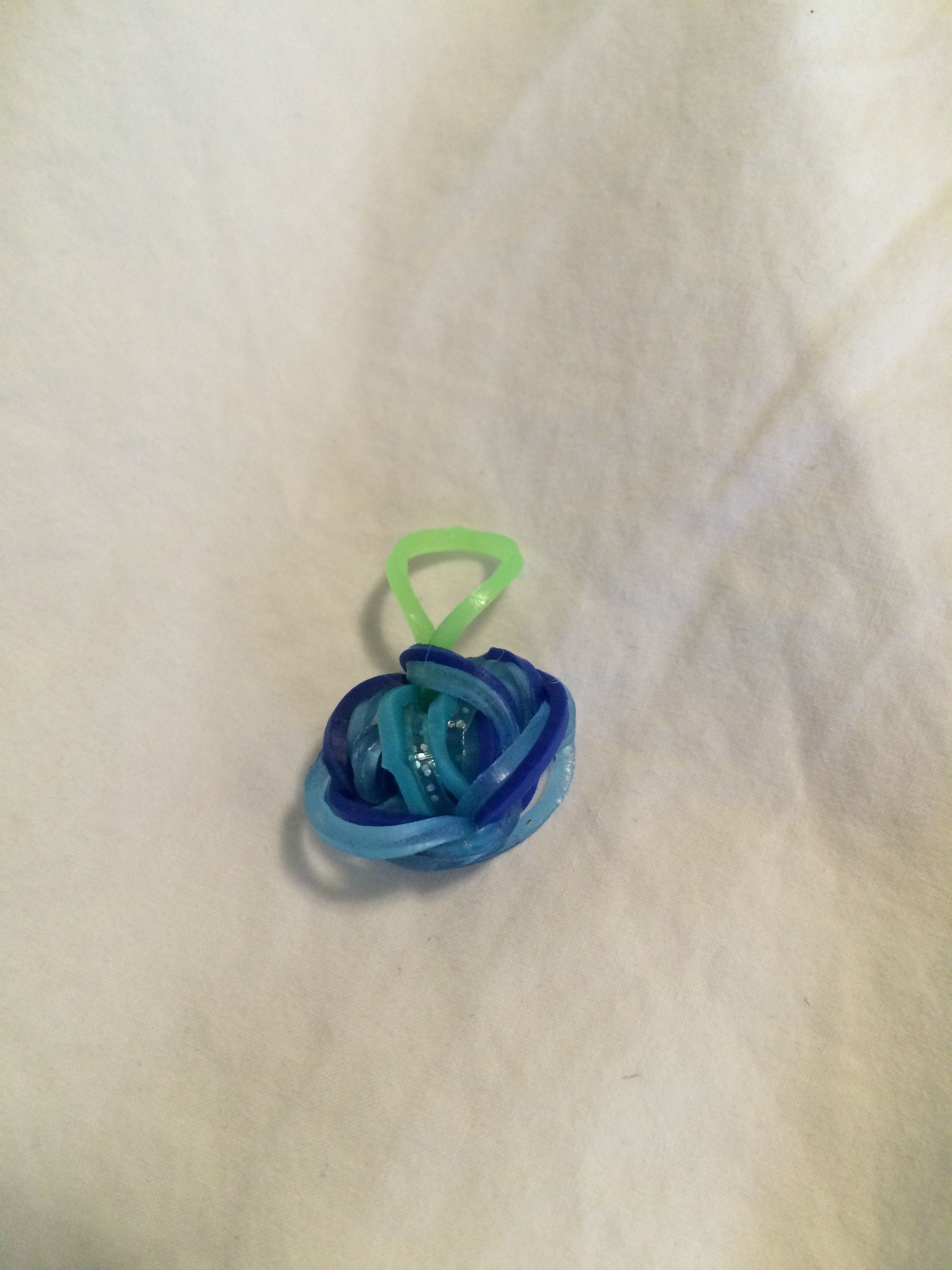 Rainbow Loom Blueberry Charm