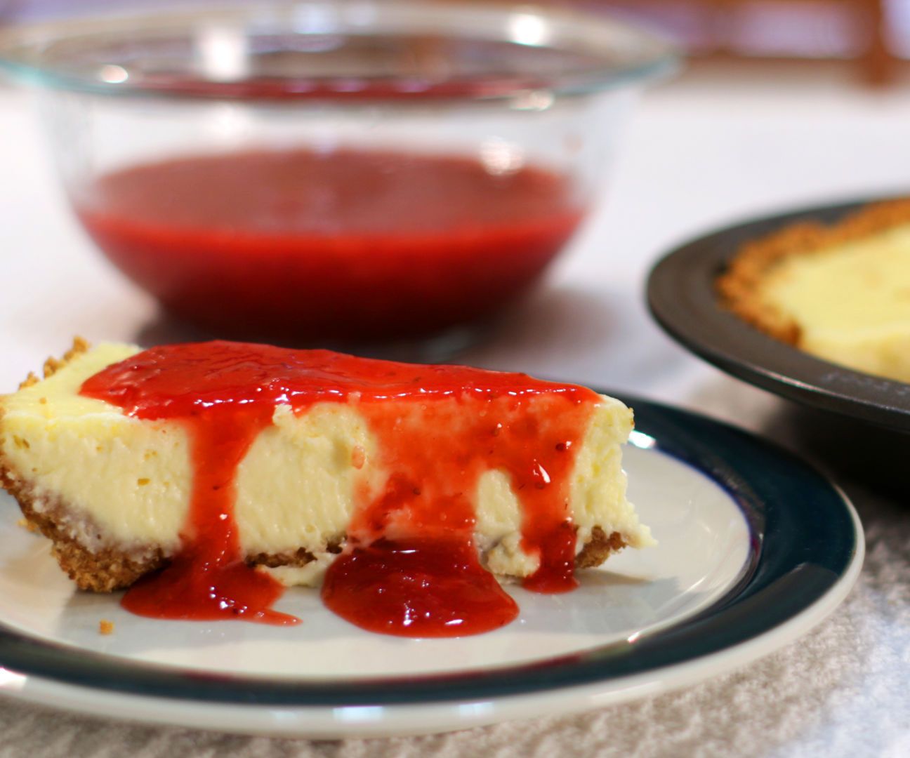 Easy Strawberry Cheesecake