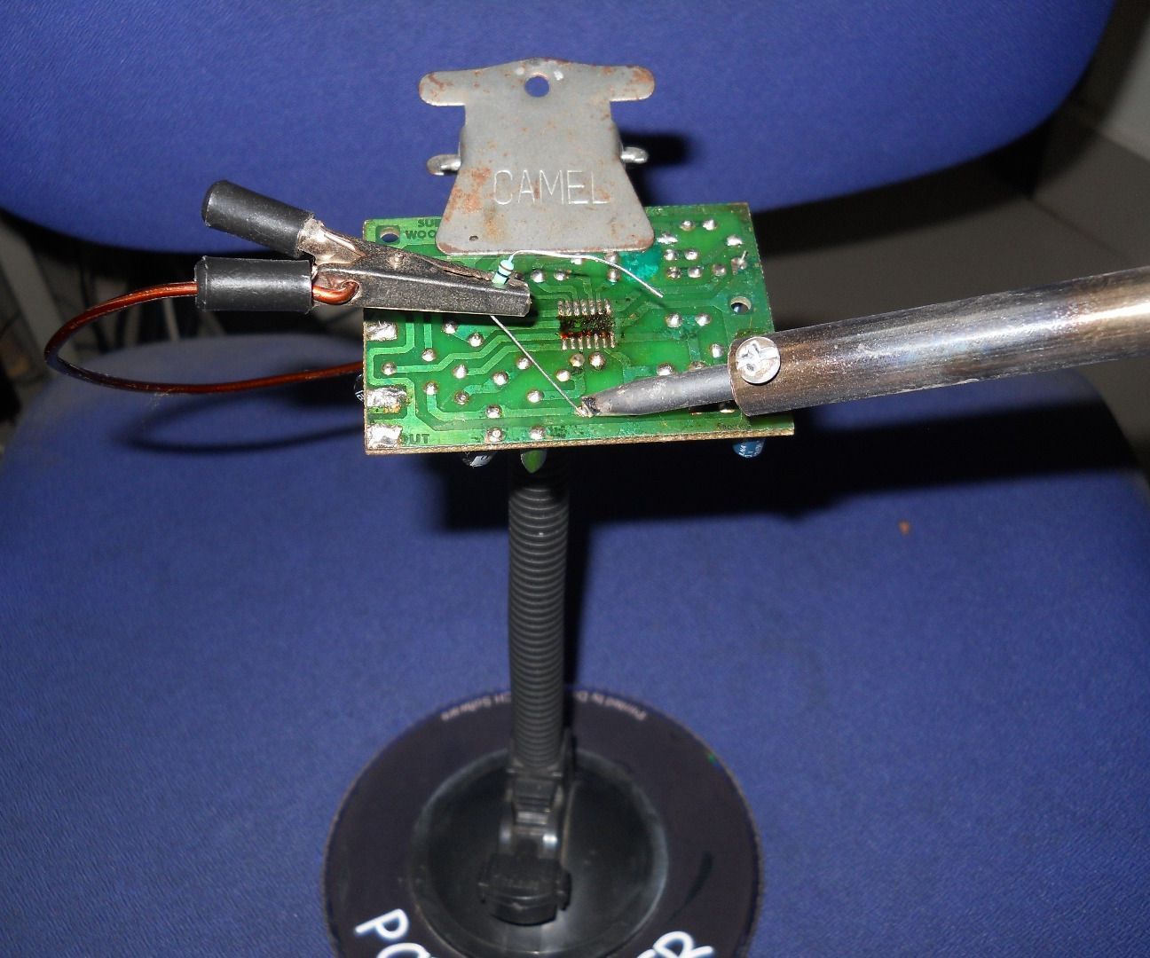 PCB Holder With Helping Hand