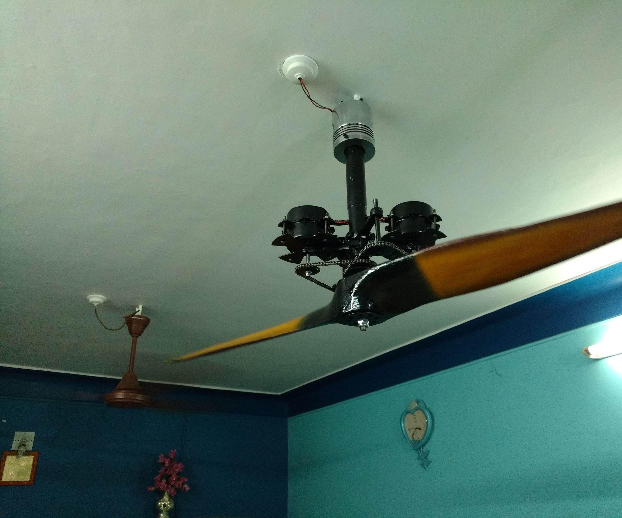 Propeller Mounted Ceiling Fan
