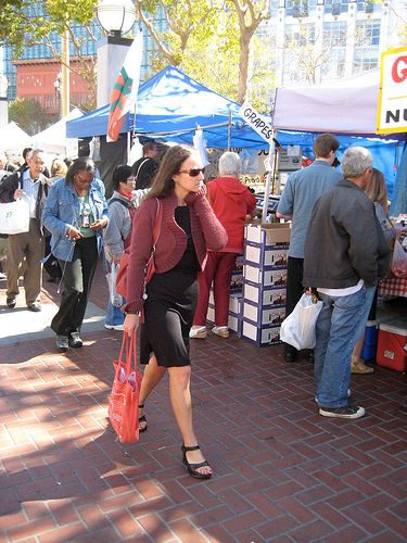 How to Shop at a Downtown Farmers Market