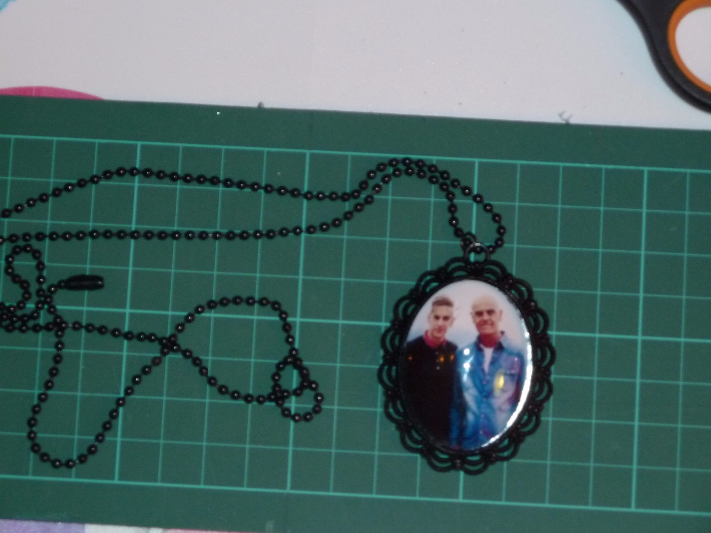 How to Make Your Own Photo Necklace 3 Steps Instructables