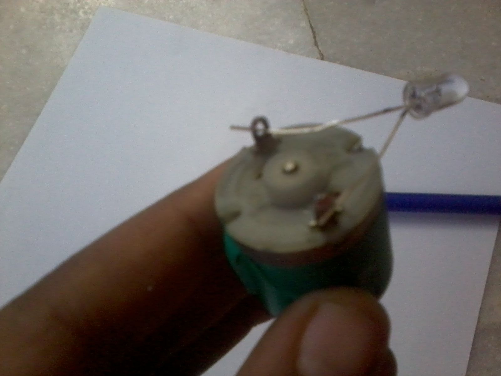 Simple Generator That Can Power LED Bulb - Instructables