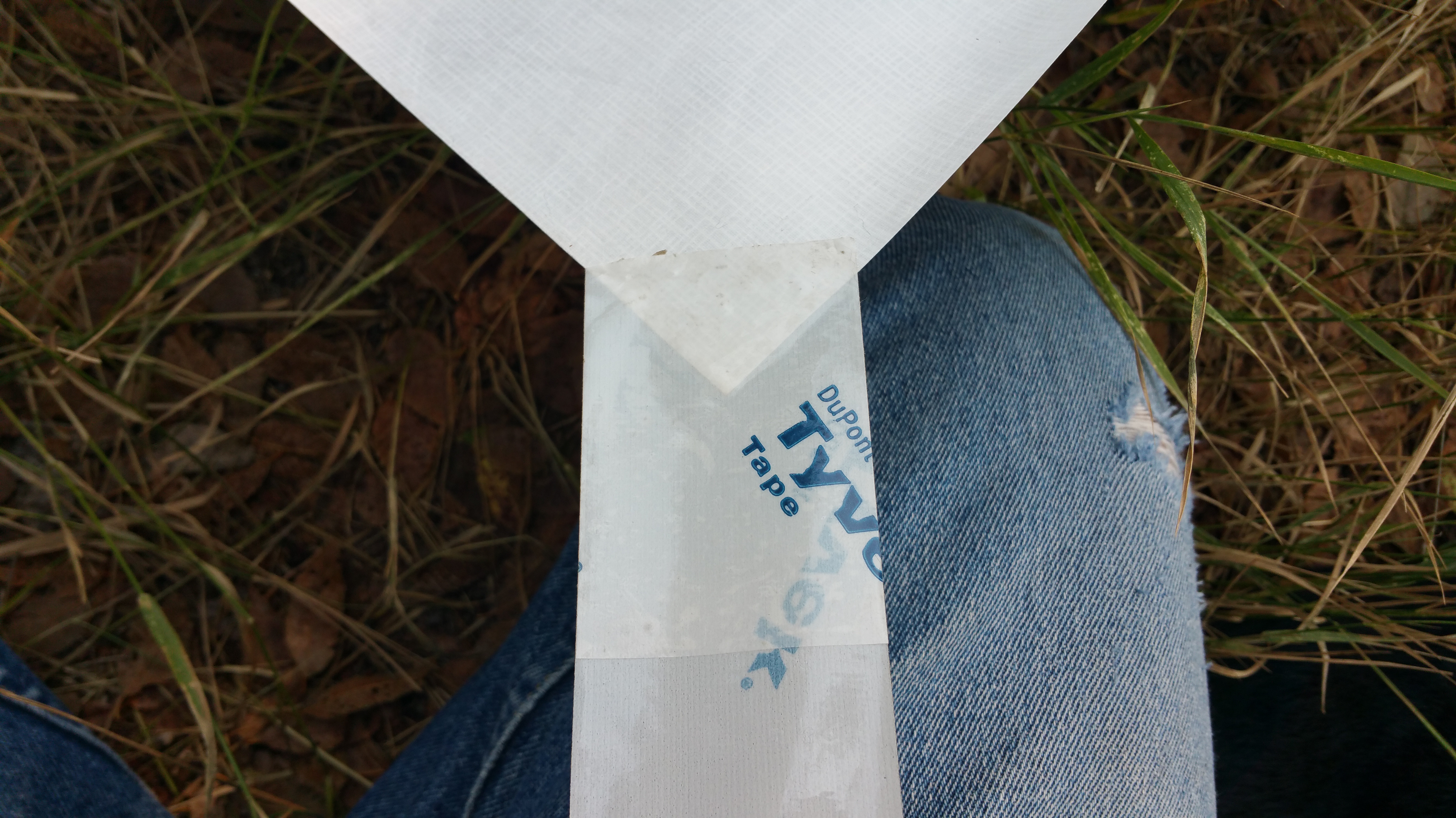 Tyvek Tarp Tent and Ground Cloth 8 Steps (with Pictures) Instructables