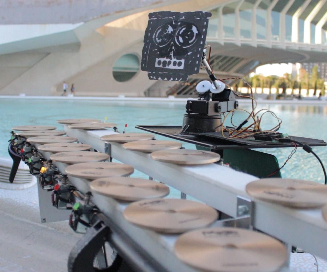 Curiosibot Robot Musical