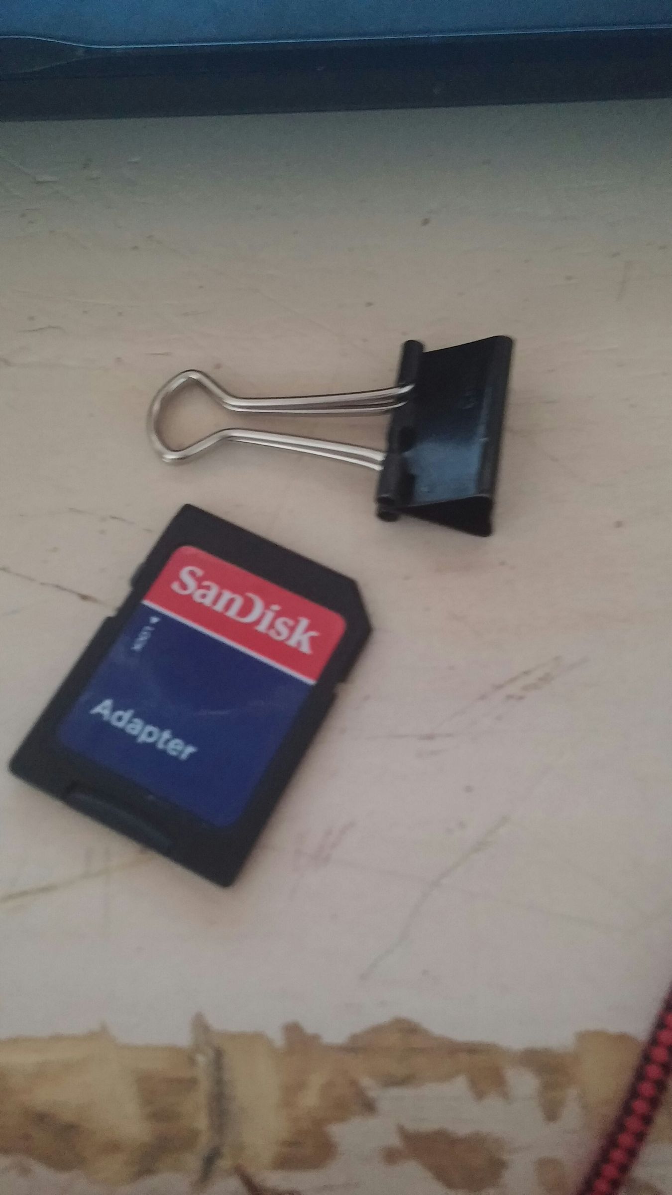 LifeHack-never lose track of an sd card ever again!