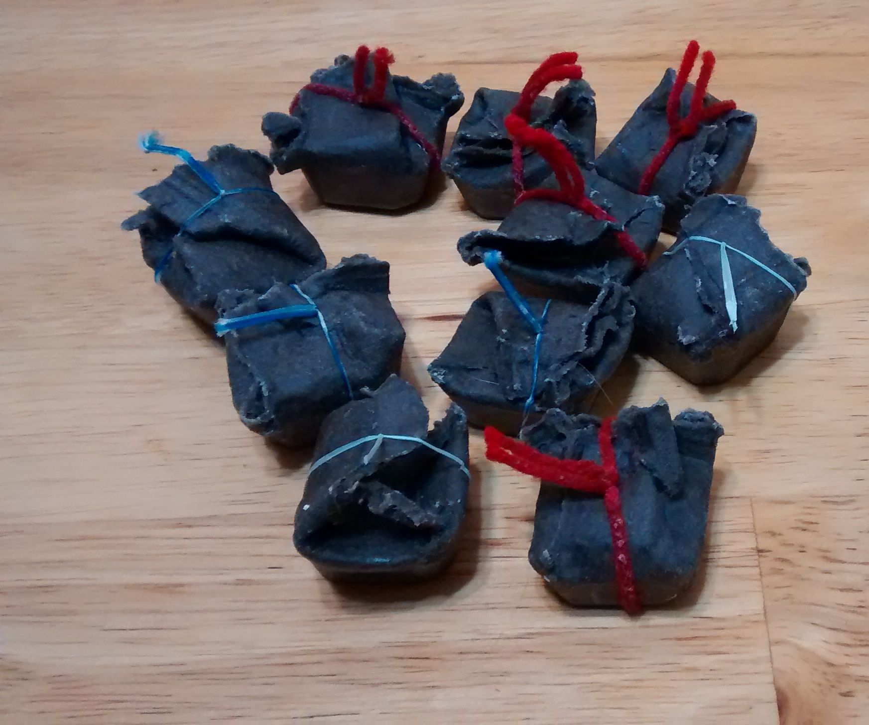 How to Make Waterproof Fire Starters