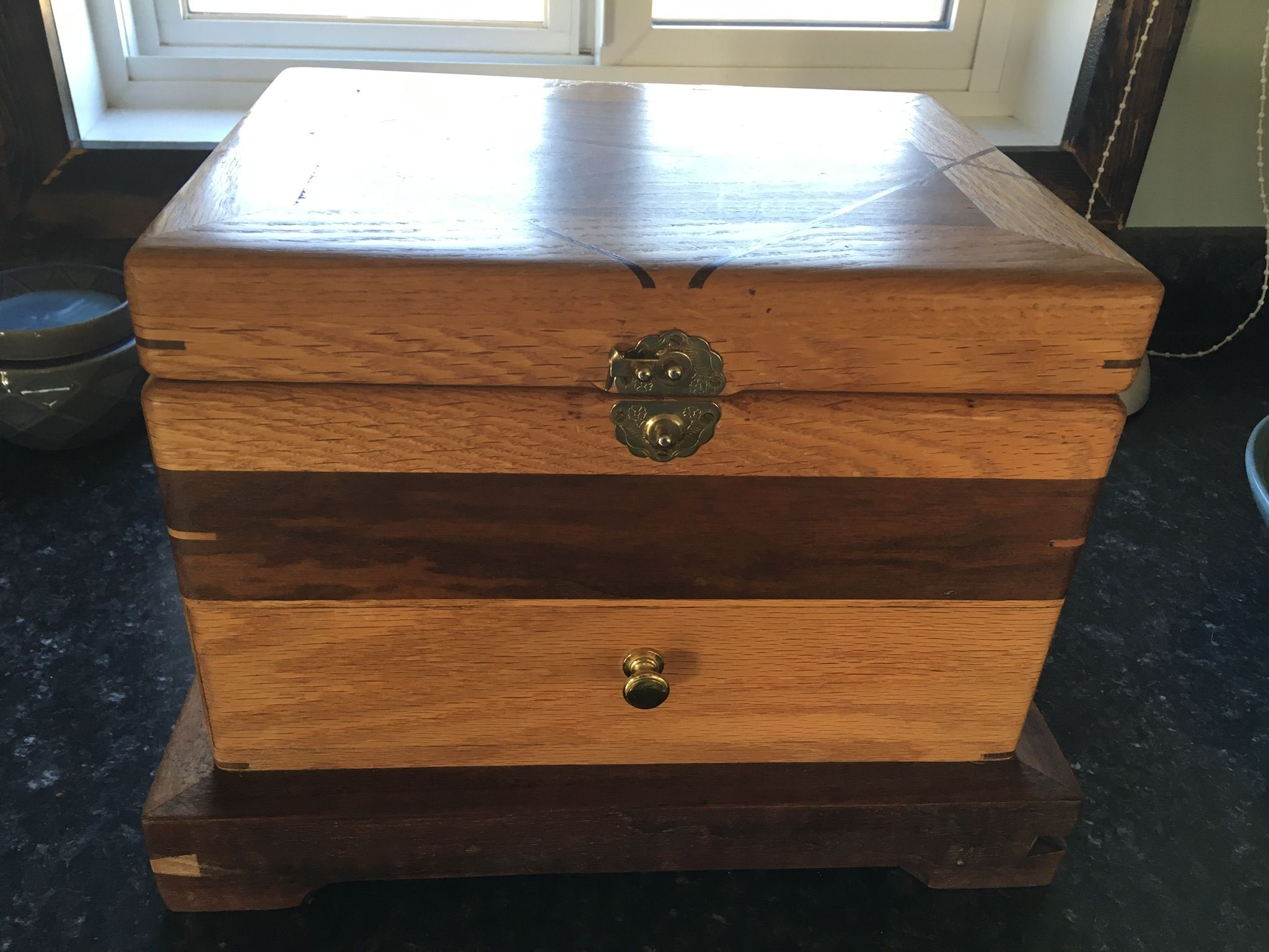 Hidden Secret Hiding Places Jewelry Box 3 Steps (with Pictures