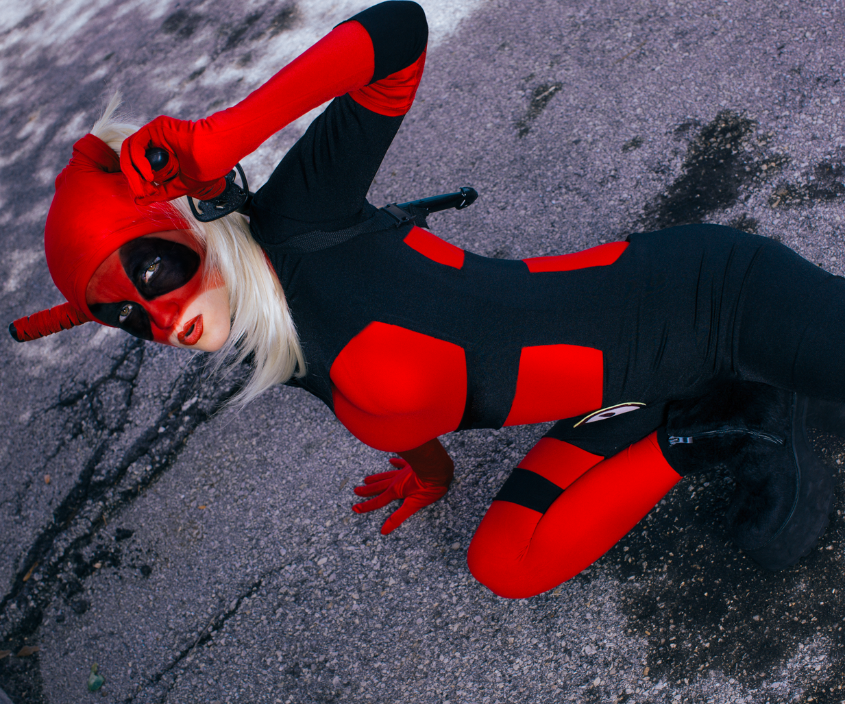 How to Make a No-Sew Lady Deadpool Costume