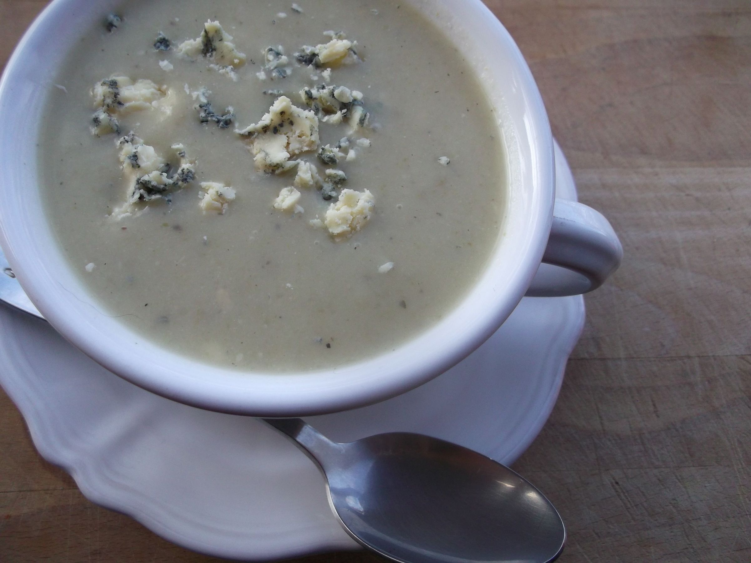 Delicious Cauliflower and Stilton Cheese Soup 4 Steps Instructables