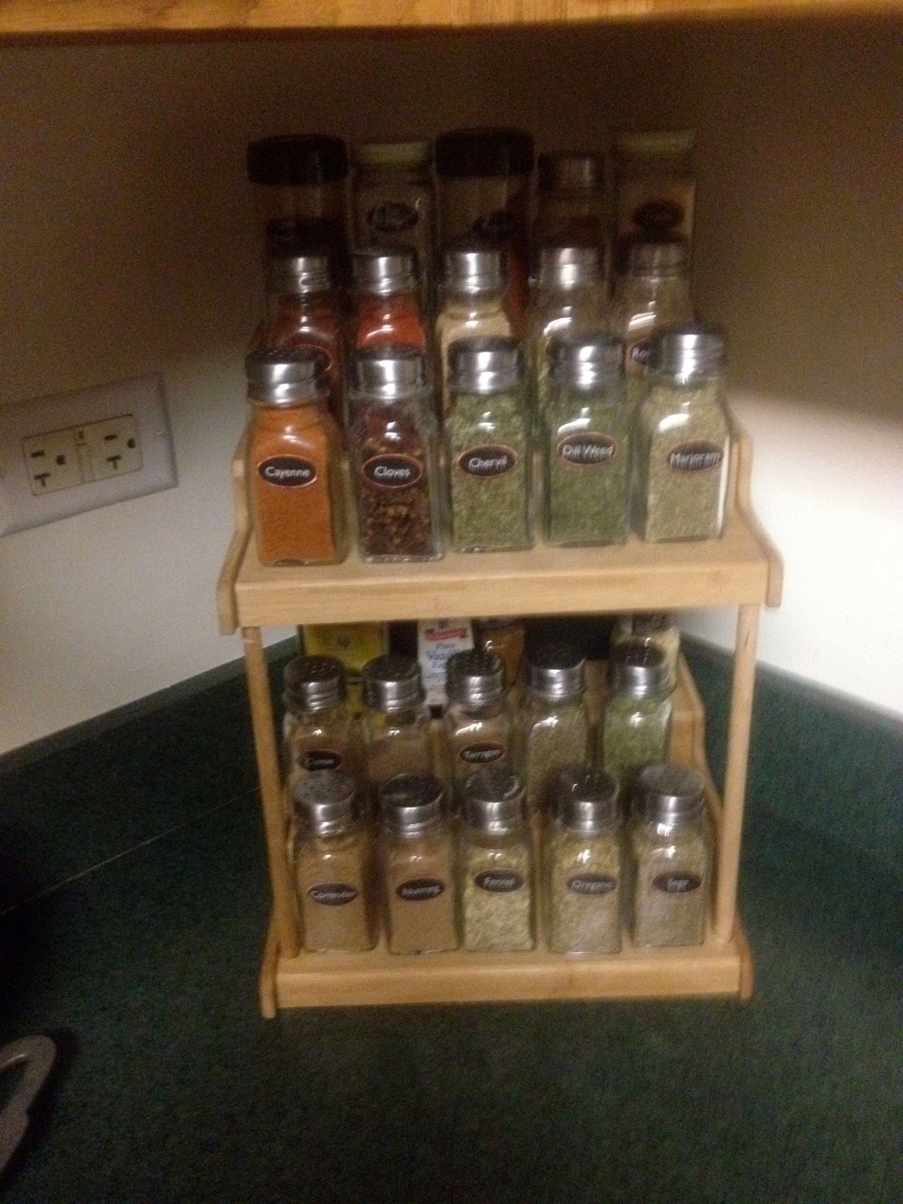 Make a nice spice-rack on the cheap!