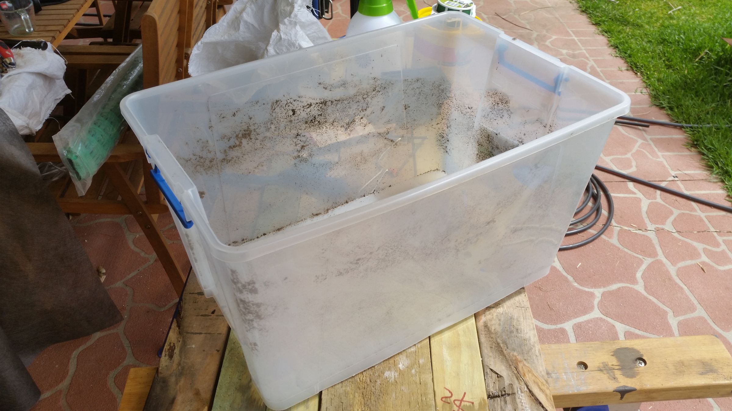 Cost Effective Plastictub Wicking Beds 6 Steps (with Pictures) Instructables