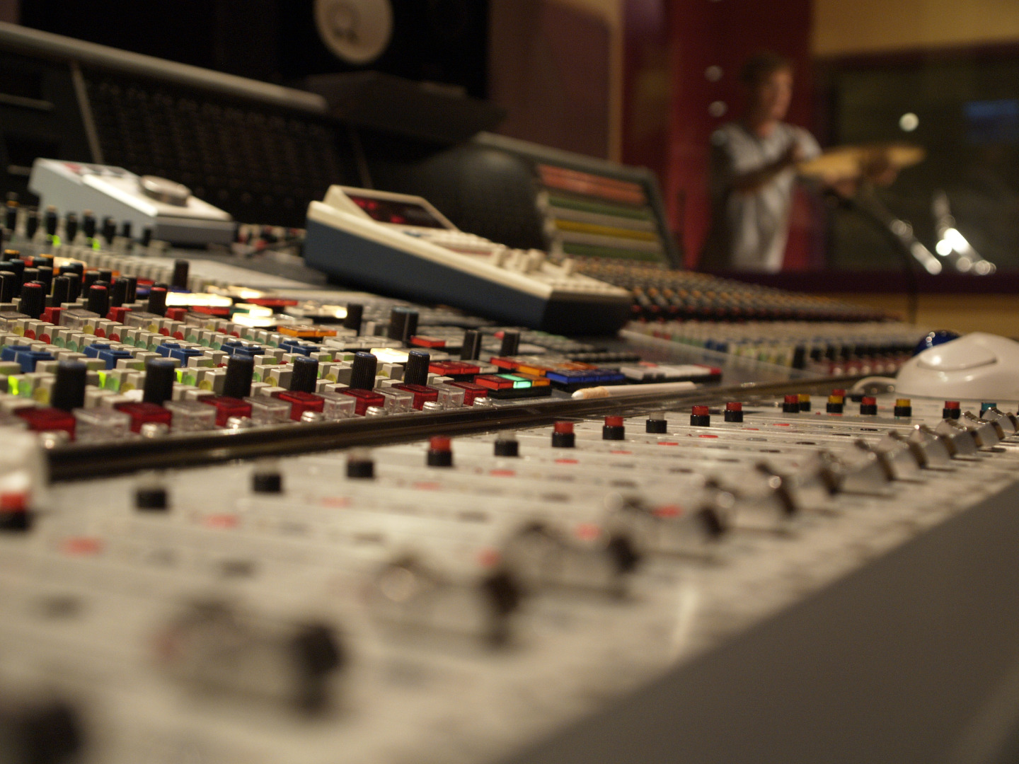 Mixing and Remixing the Ultimate Guide to Digital Music Production 8