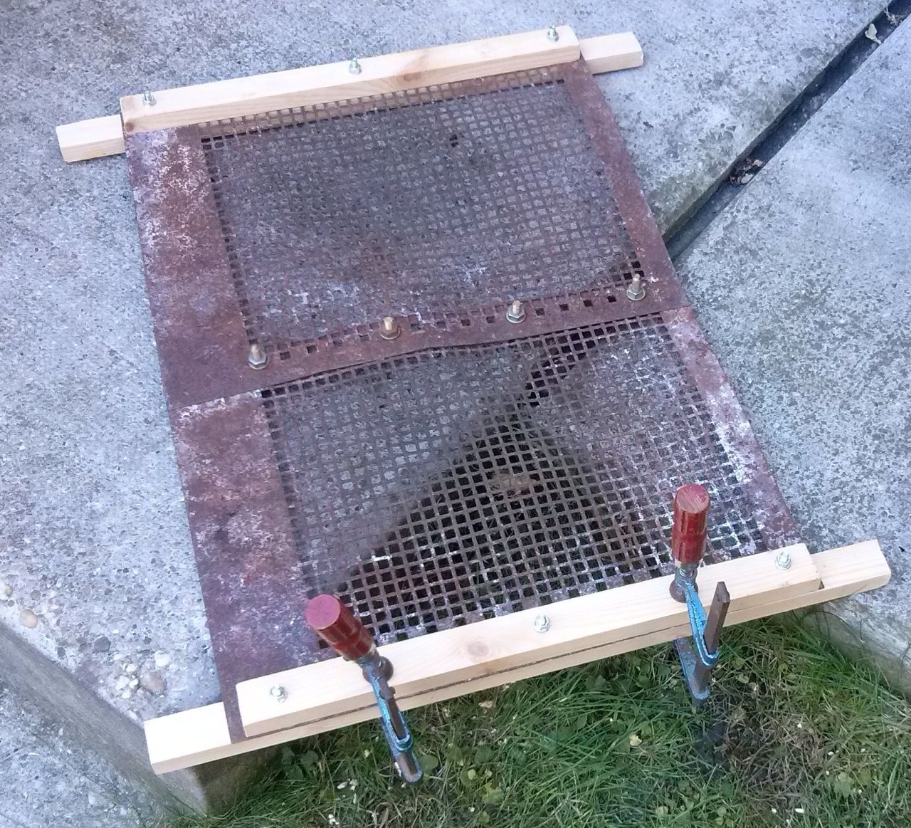 Compost Sieve Instructables