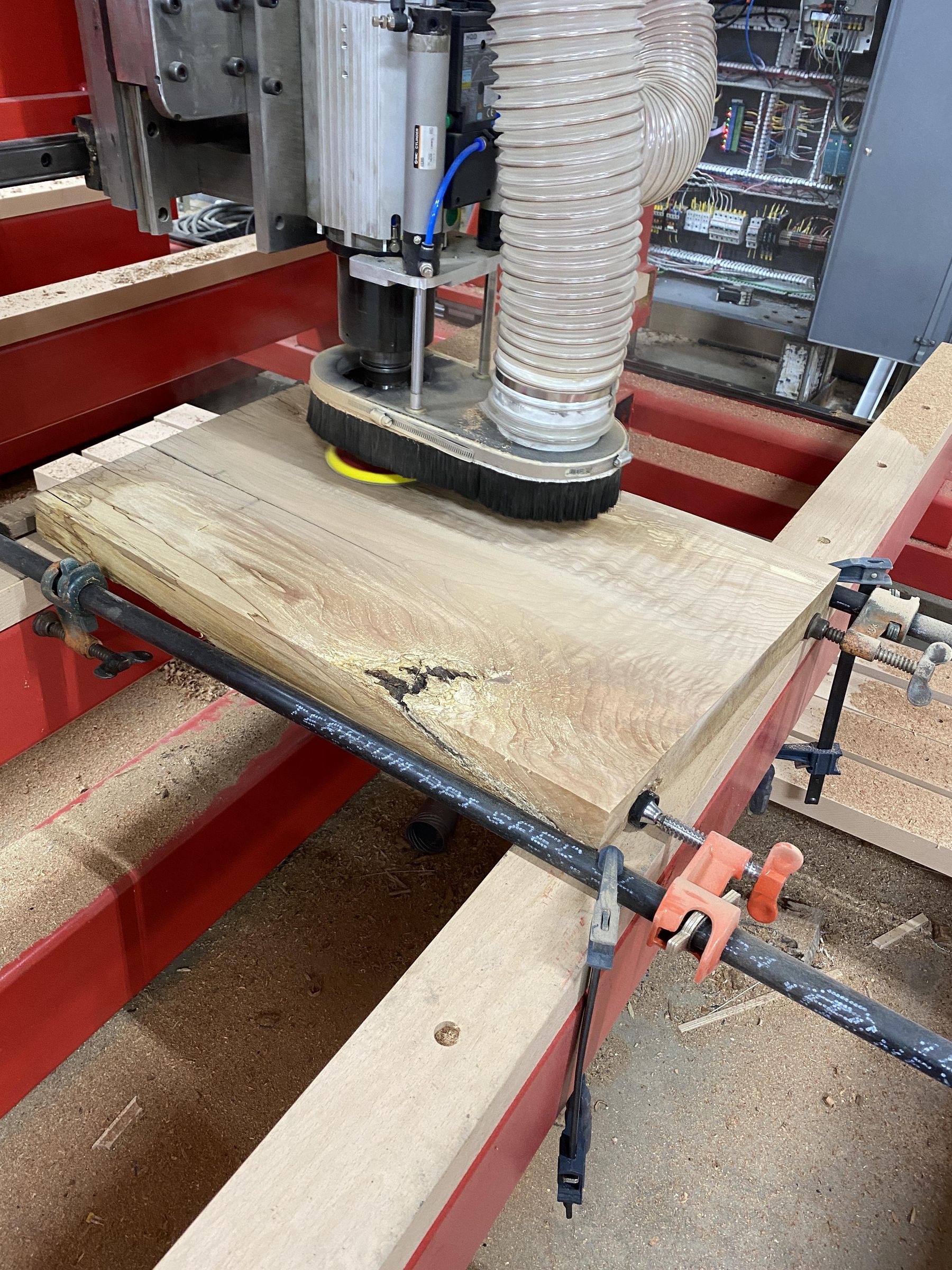 Automated Slab Surfacing and Floating Sanding Head for Live Edge Wood