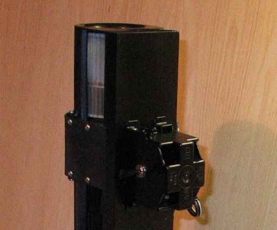 Make a workbench fan from an old microwave oven exhaust fan