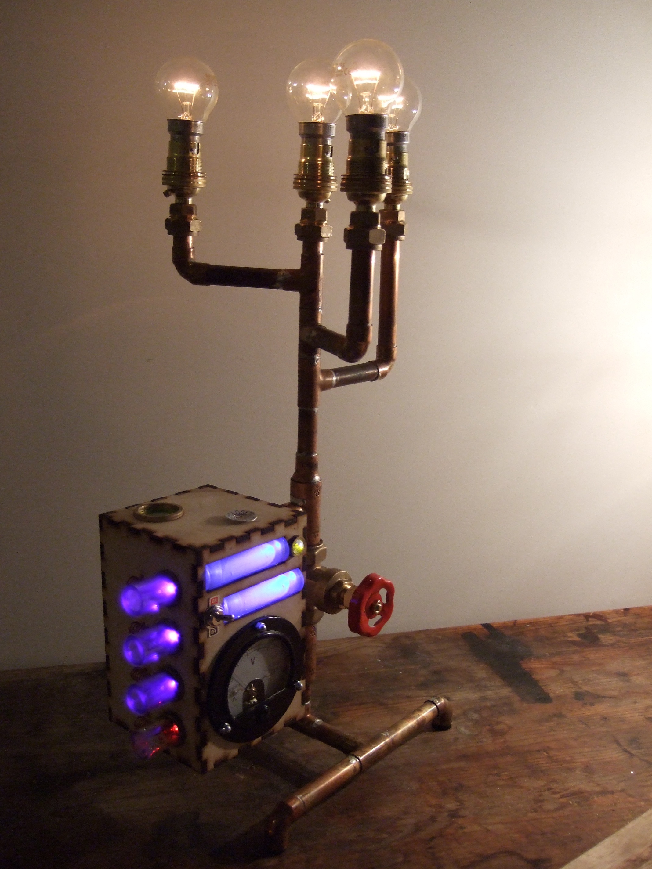 Four Bulb Lamp in a Girl Genius Style...