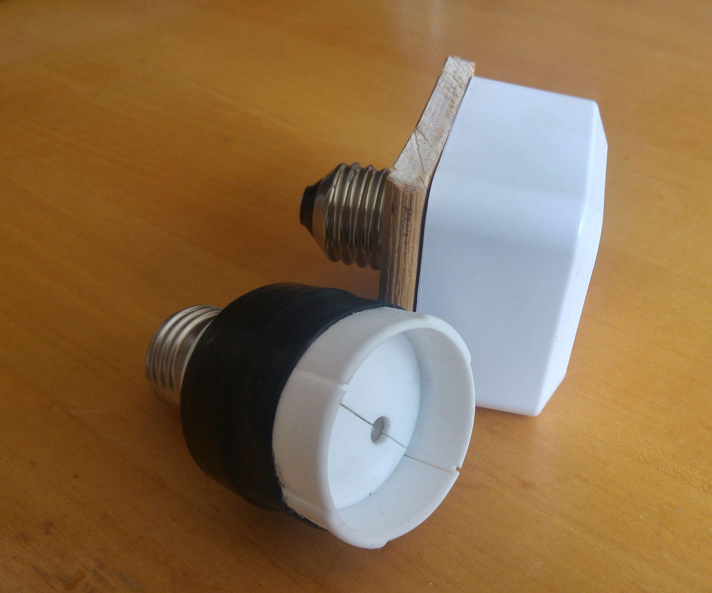 Lamp Base Socket