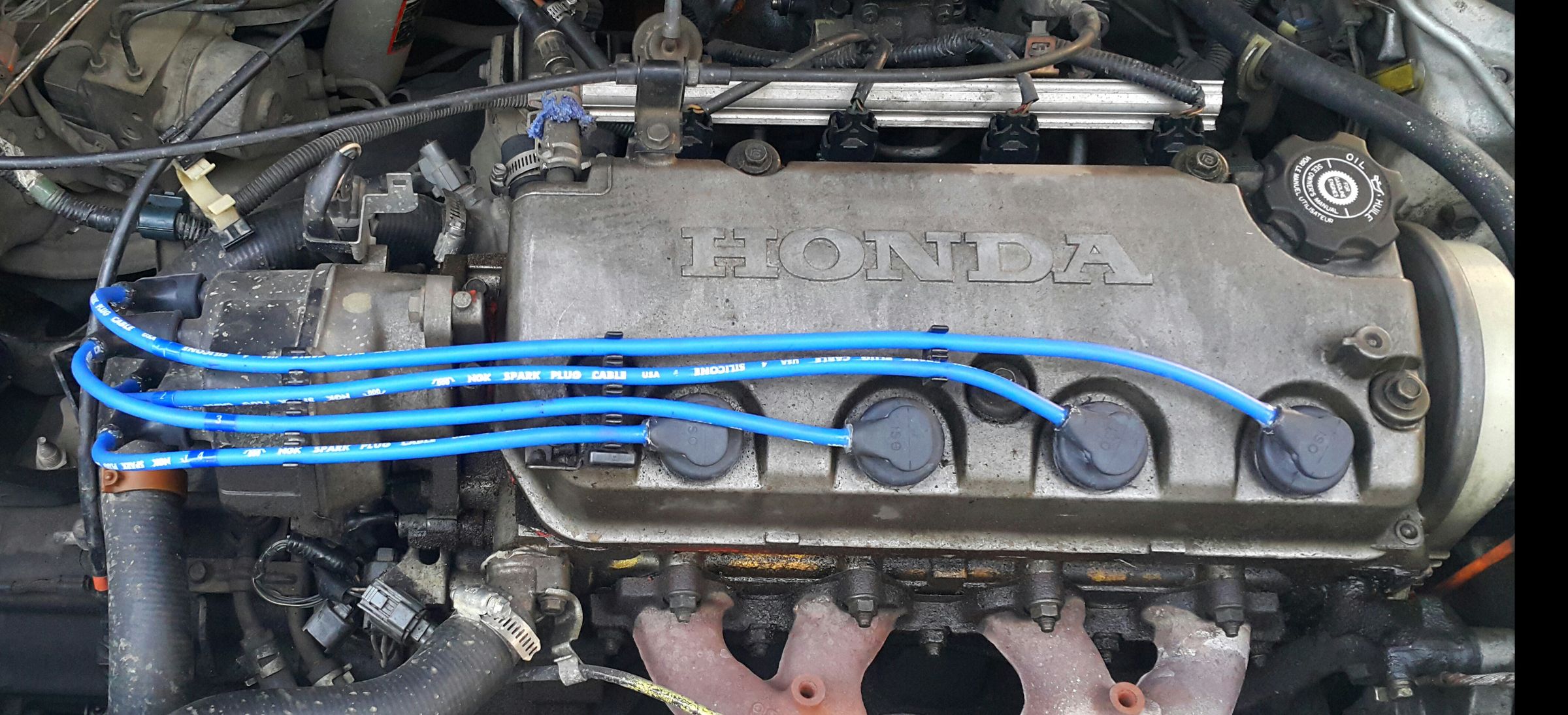 Replacing Spark Plug Wires (Honda Civic 1999 D16Y7)! 4 Steps Instructables