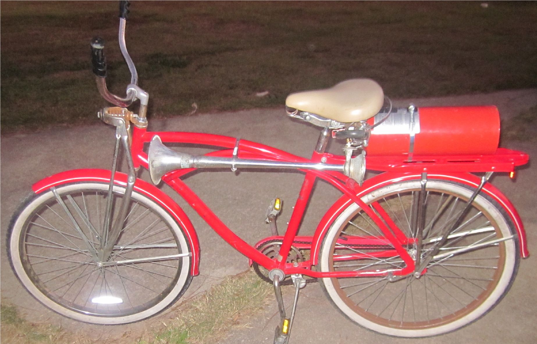 Bicycle AirHorn / Fire Extinguisher AirHorn 6 Steps Instructables