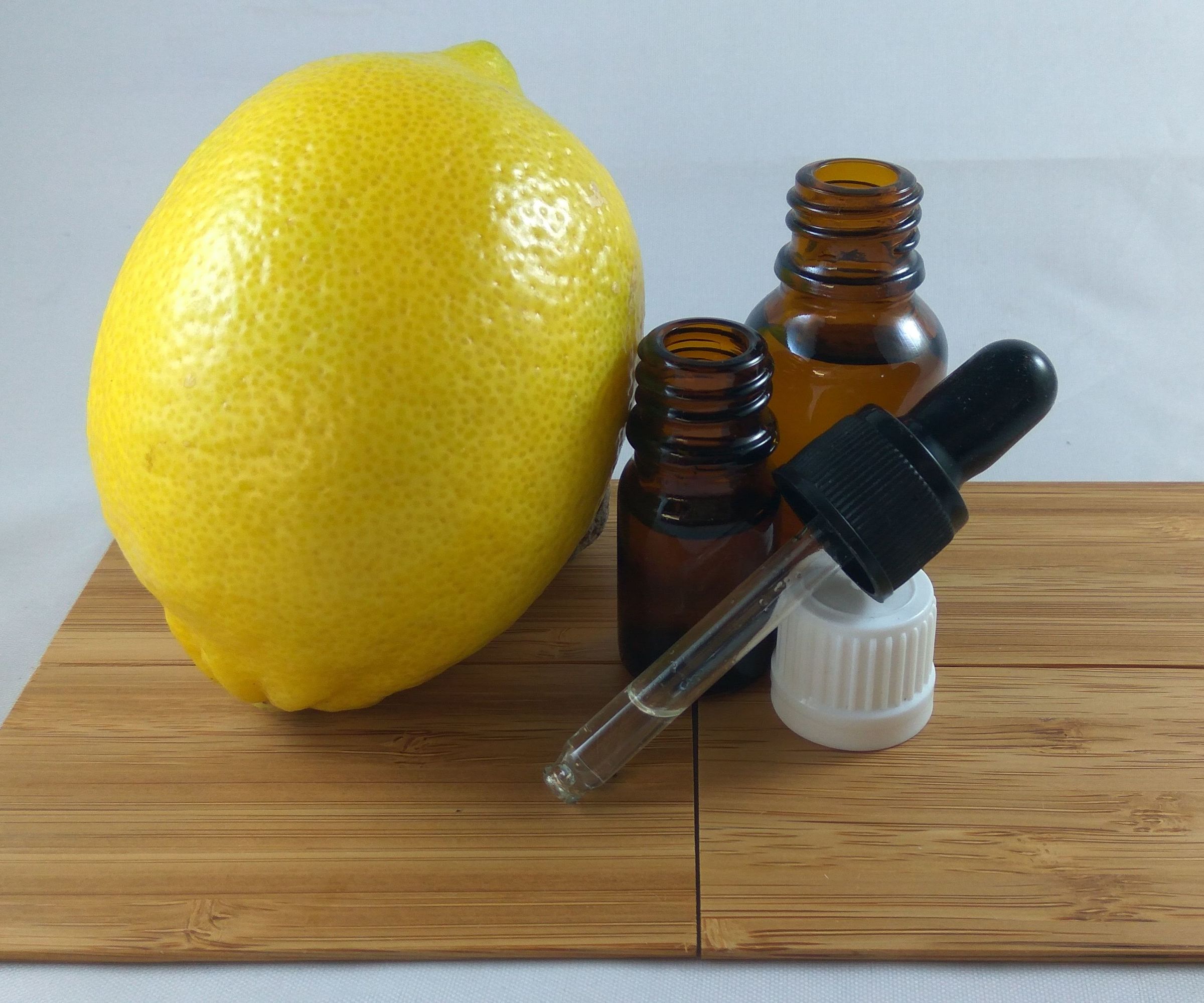 Lemon Peel Essential Oil