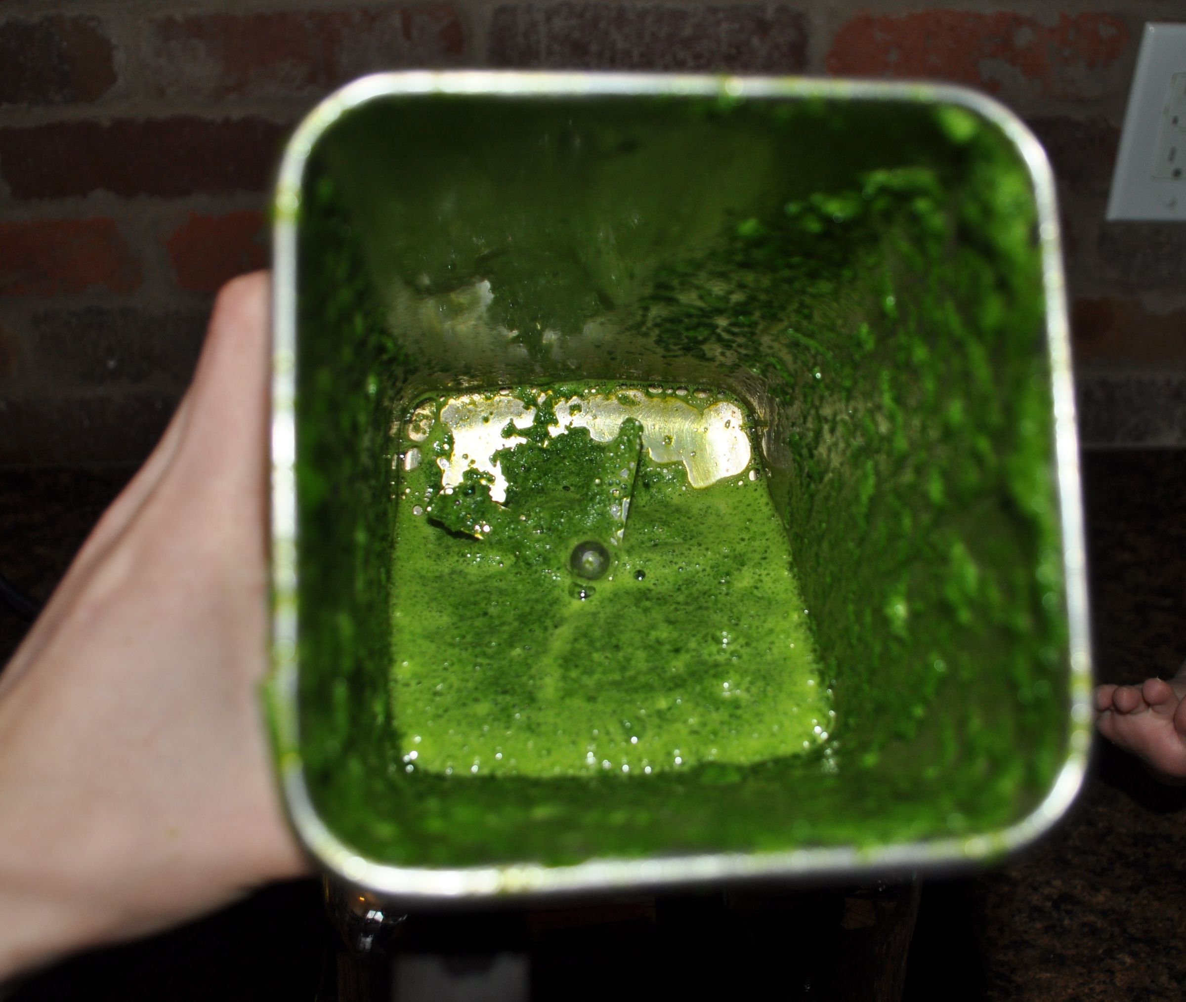 Great Tasting, Gross Looking, Healthy Green Smoothie! 4 Steps (with