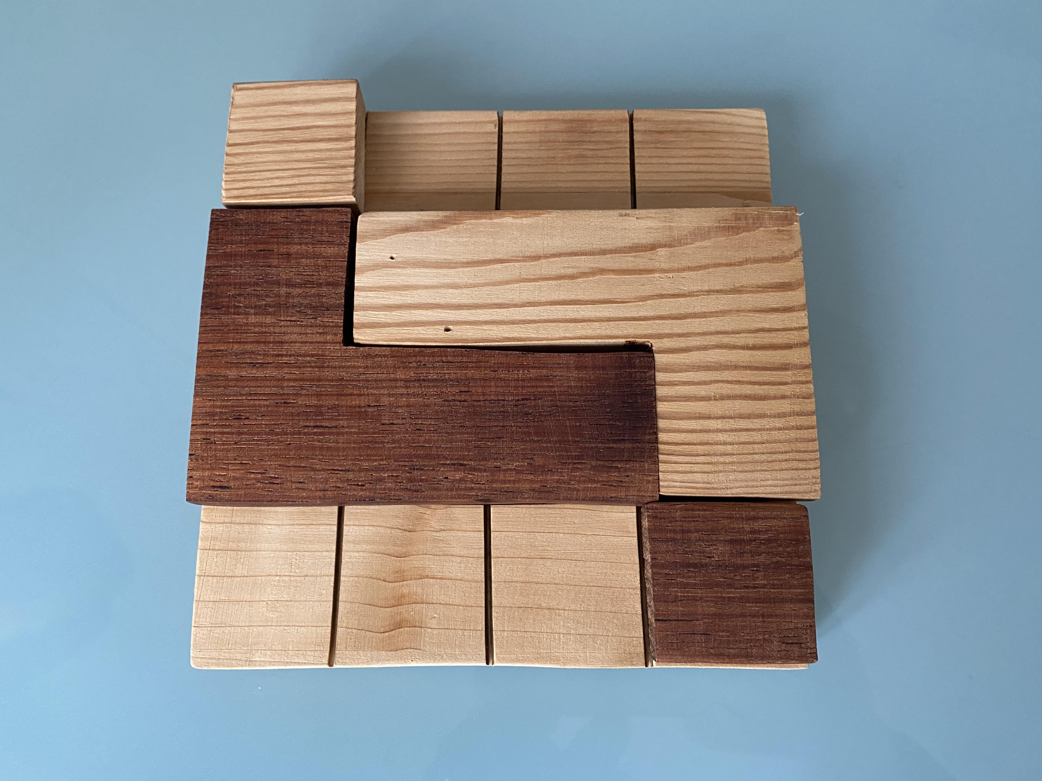 L-Game With Wood Board