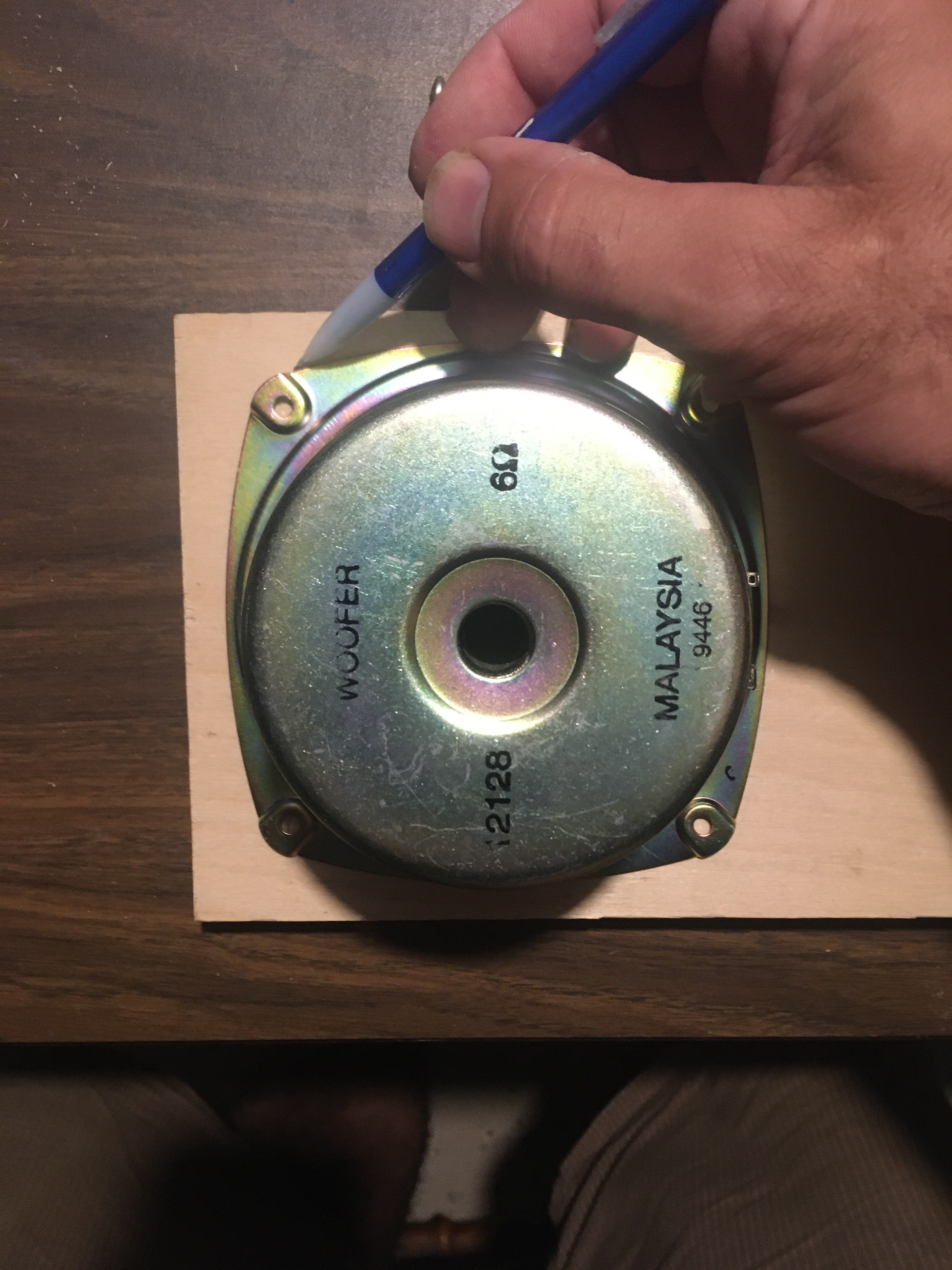 Linaeum　A-1　改造1-1 Upgrading a Linaeum Bookshelf Speaker : 5 Steps - Instructables