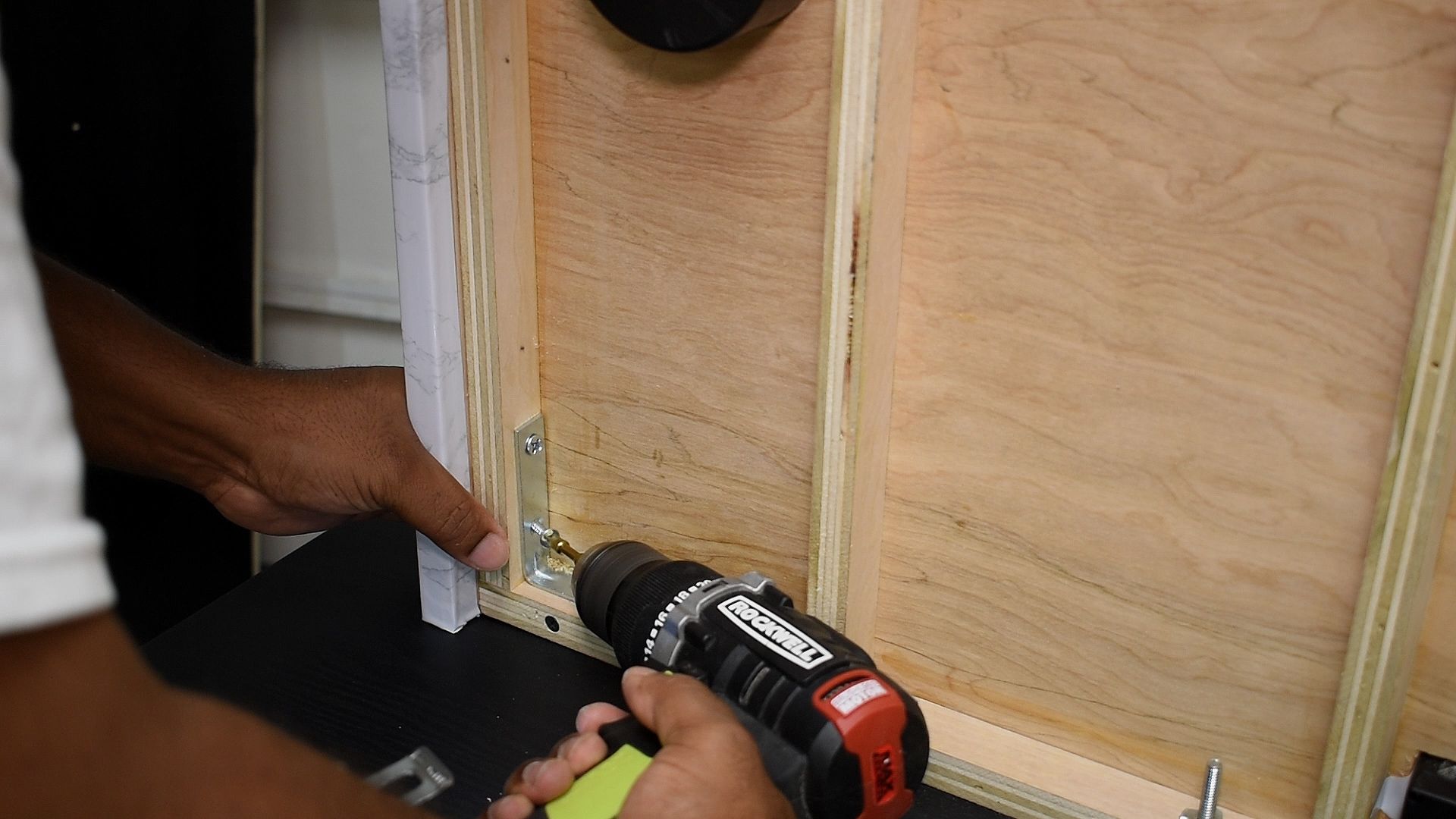 Wall Mounted Dream Desk 12 Steps (with Pictures) Instructables