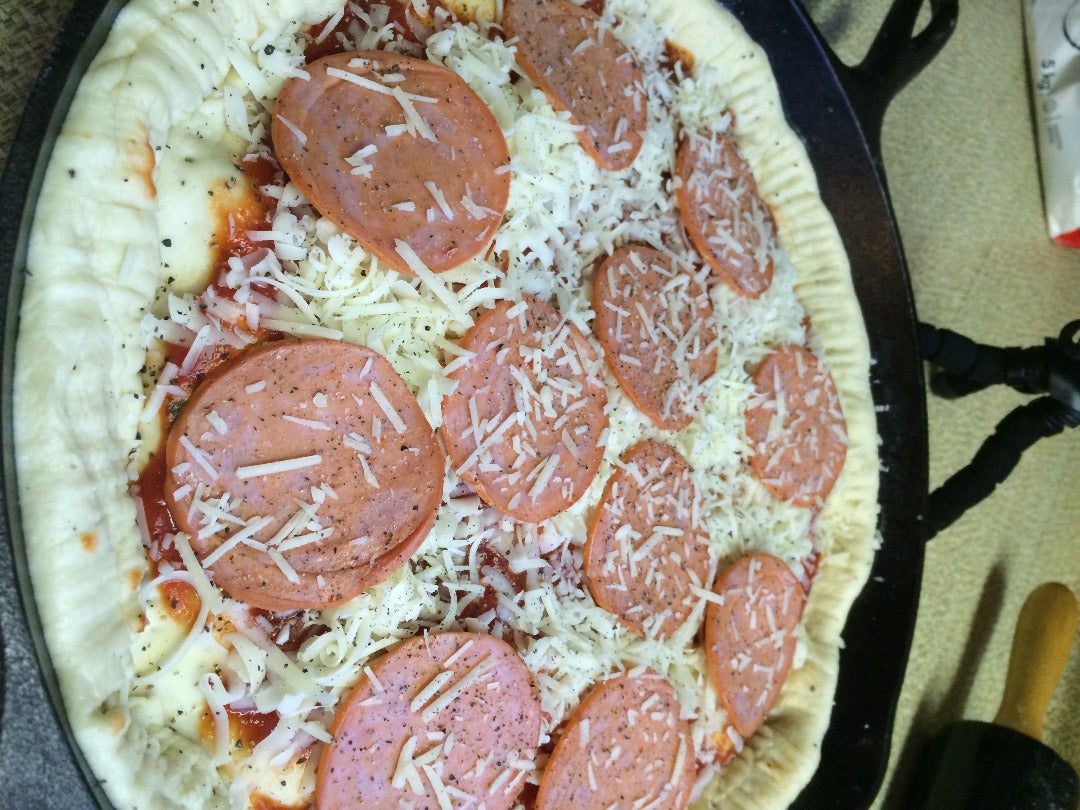 Building the Deep Dish Pizza 